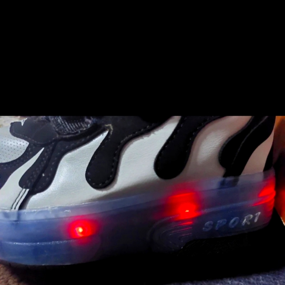 Light up skater shoes
